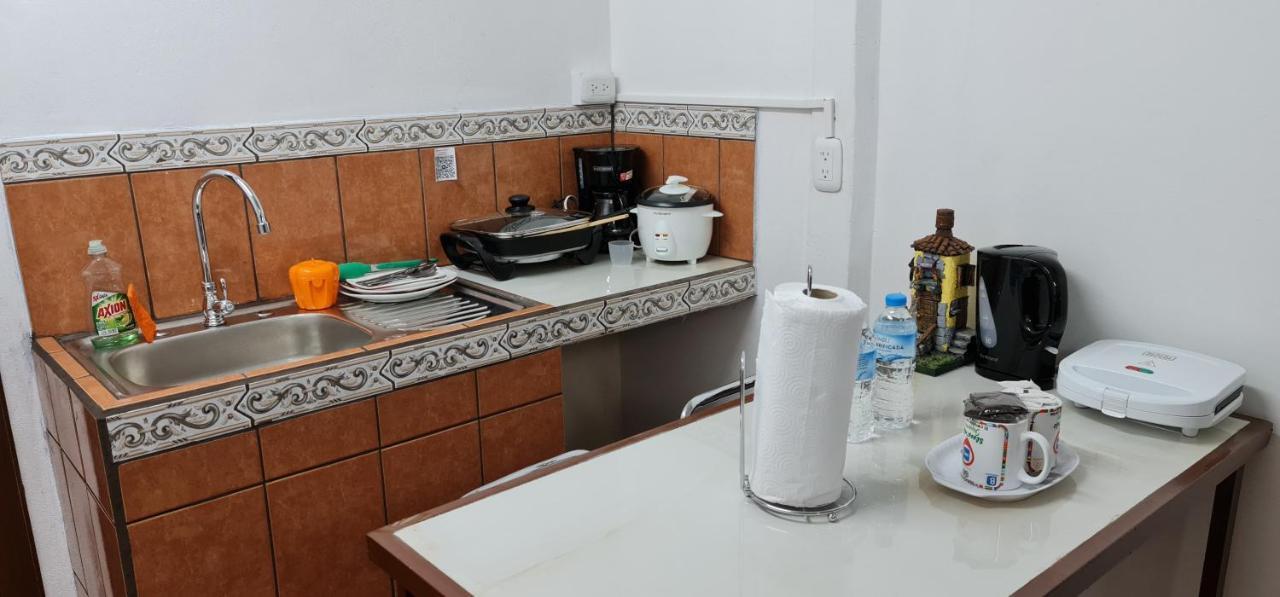 Sleep&Go! Cabinas En Siquirres Centro - Rafting Tour - Tarifa Corporativa Disponible Siqurres Da Alegria Exterior photo