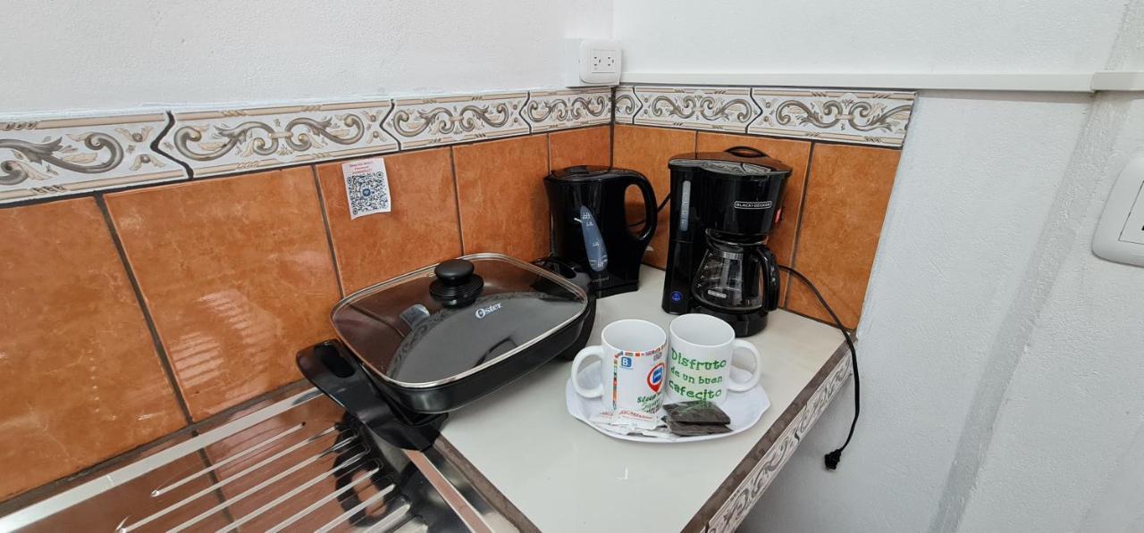 Sleep&Go! Cabinas En Siquirres Centro - Rafting Tour - Tarifa Corporativa Disponible Siqurres Da Alegria Exterior photo