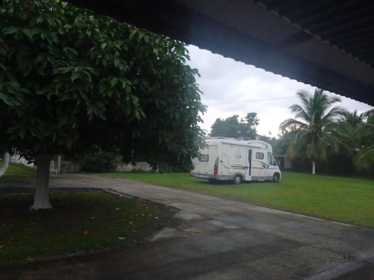 Sleep&Go! Cabinas En Siquirres Centro - Rafting Tour - Tarifa Corporativa Disponible Siqurres Da Alegria Exterior photo